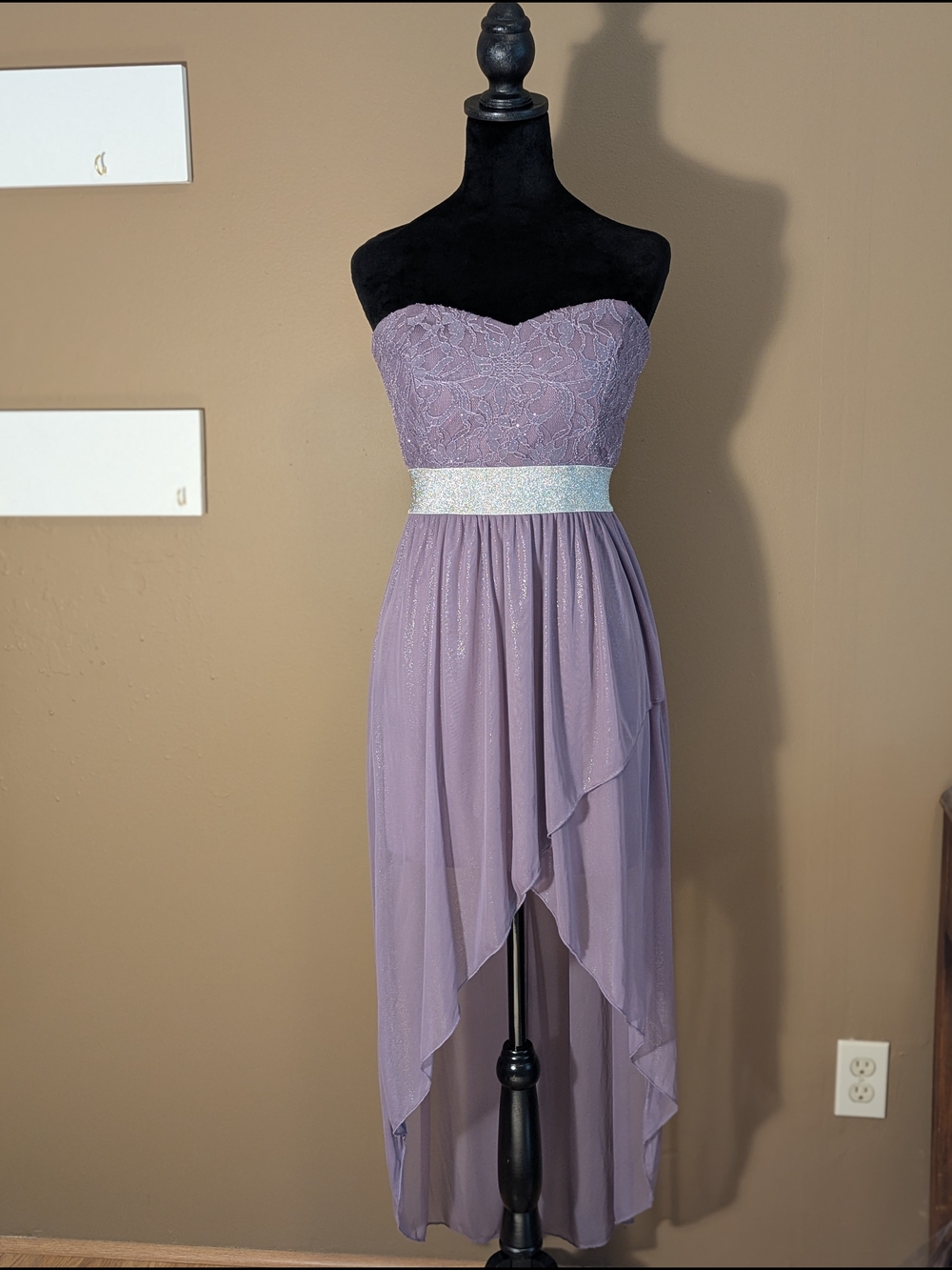 Trixxi Lavender Strapless Hi-Low Dress with Silver Waistband. Sz M. Formal.
